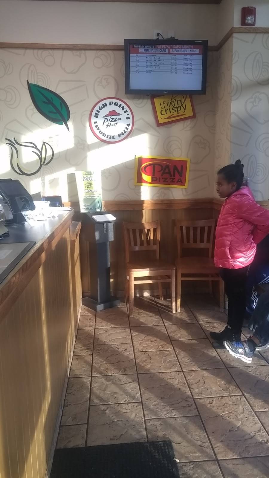 Pizza Hut | restaurant | 3935 Brian Jordan Pl Ste107 Suite 107, High Point, NC 27265, USA | 3368877570 OR +1 336-887-7570