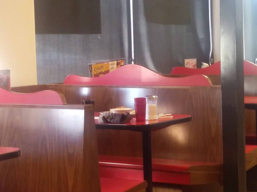 Royal Waffle King | restaurant | 503 G I Maddox Pkwy, Chatsworth, GA 30705, USA | 7066955099 OR +1 706-695-5099