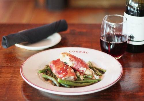 Noonans Supper Club | restaurant | 590 Mt Vernon St, Newport, VT 05855, USA | 8023341634 OR +1 802-334-1634