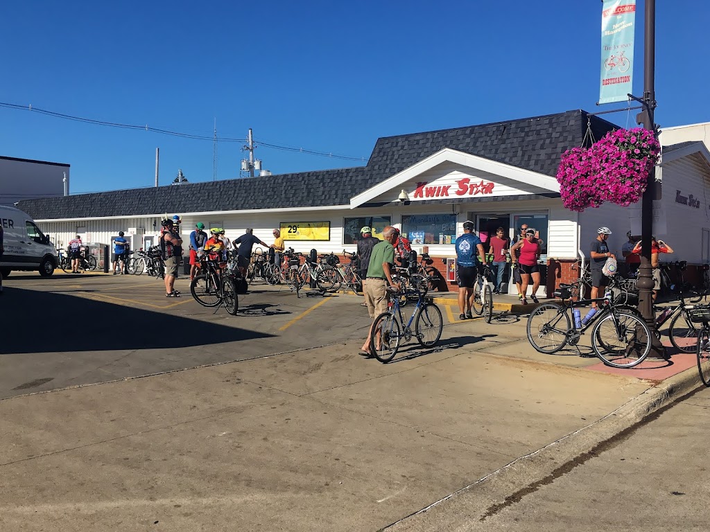 KWIK STAR #714 | restaurant | 115 E Main St, New Hampton, IA 50659, USA | 6413943785 OR +1 641-394-3785