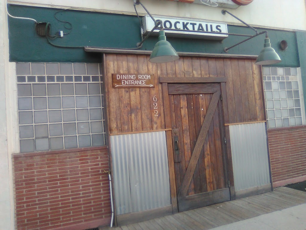 Narduccis Cafe | restaurant | 622 E 21st St, Bakersfield, CA 93305, USA | 6613242961 OR +1 661-324-2961