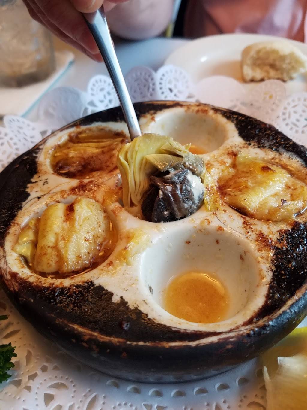 Dee Felice Cafe | restaurant | 529 Main St, Covington, KY 41011, USA | 8592612365 OR +1 859-261-2365