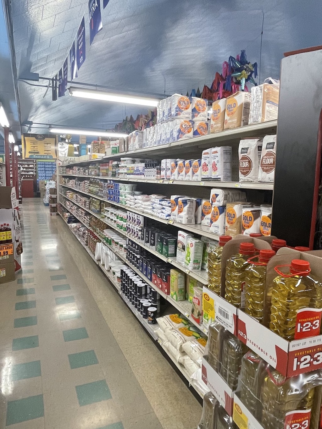VALLEY FOODS SUPERMARKET | restaurant | 32717 Rd 160, Ivanhoe, CA 93235, USA | 5597986116 OR +1 559-798-6116