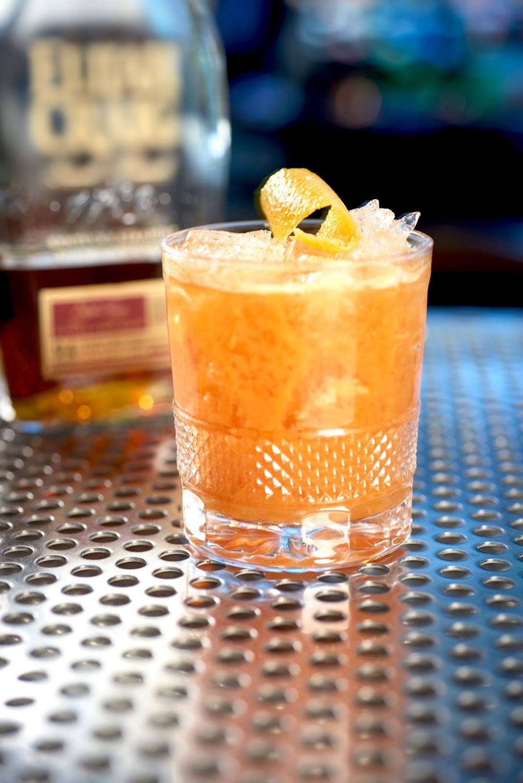 Frankies Uptown - A Neighborhood Bar | restaurant | 1770 Festival Plaza Dr #190, Las Vegas, NV 89135, USA | 7022282766 OR +1 702-228-2766