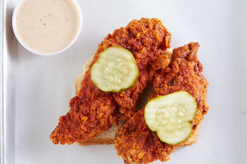 Claudi Bs Nashville Style Hot Chicken | restaurant | 370 West Las Colinas Boulevard Suite 102, Irving, TX 75039, USA | 9453450482 OR +1 945-345-0482