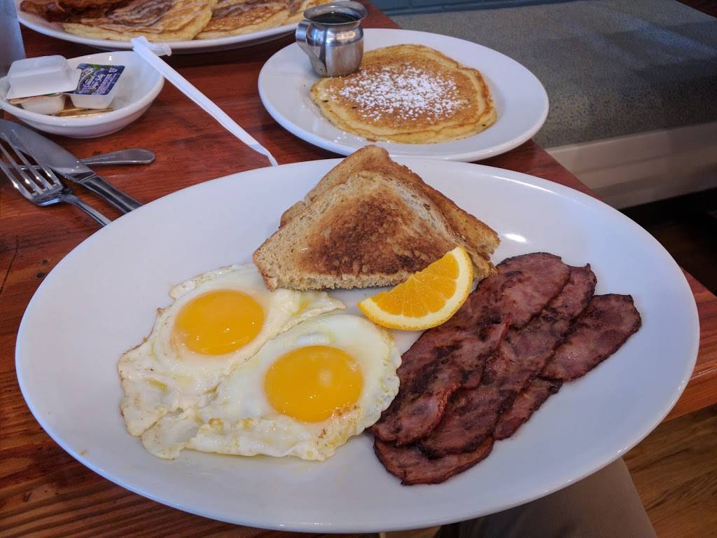 Byrds Restaurant | restaurant | 27 Hidenwood Shopping Center, 2 Hiden Blvd, Newport News, VA 23606, USA | 7572239841 OR +1 757-223-9841