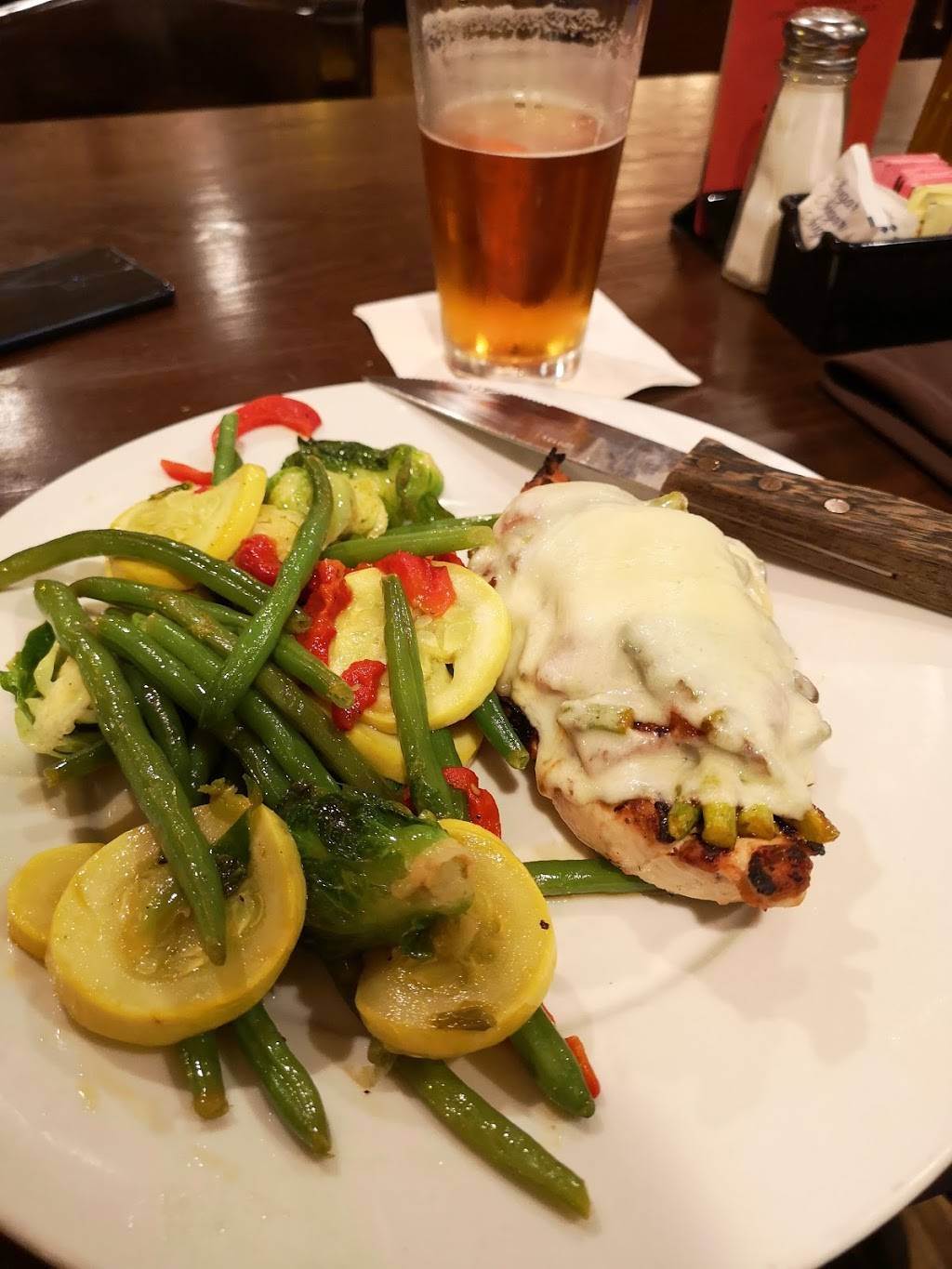 Wood & Wine | restaurant | 38790 Chester Rd, Avon, OH 44011, USA | 4409349463 OR +1 440-934-9463