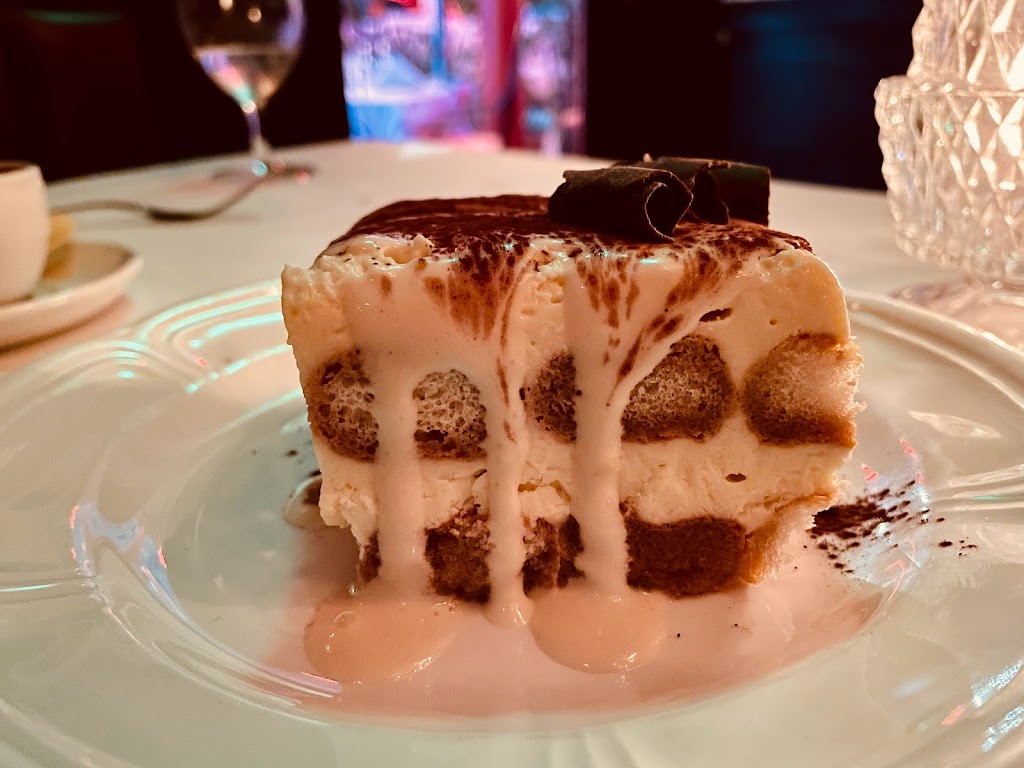 Sammies Italian | restaurant | 807 W 6th St, Austin, TX 78703, USA | 5124742054 OR +1 512-474-2054