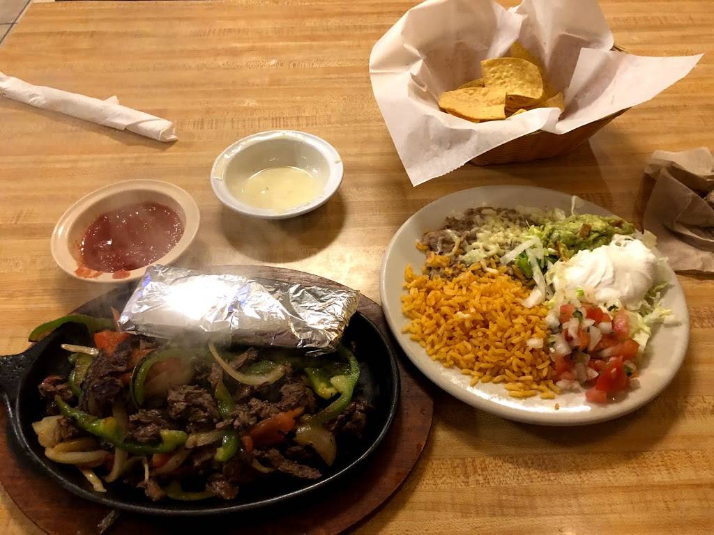 Tequila Mexican Restaurant | restaurant | 700 Chester Center, Chester, IL 62233, USA | 6188261343 OR +1 618-826-1343