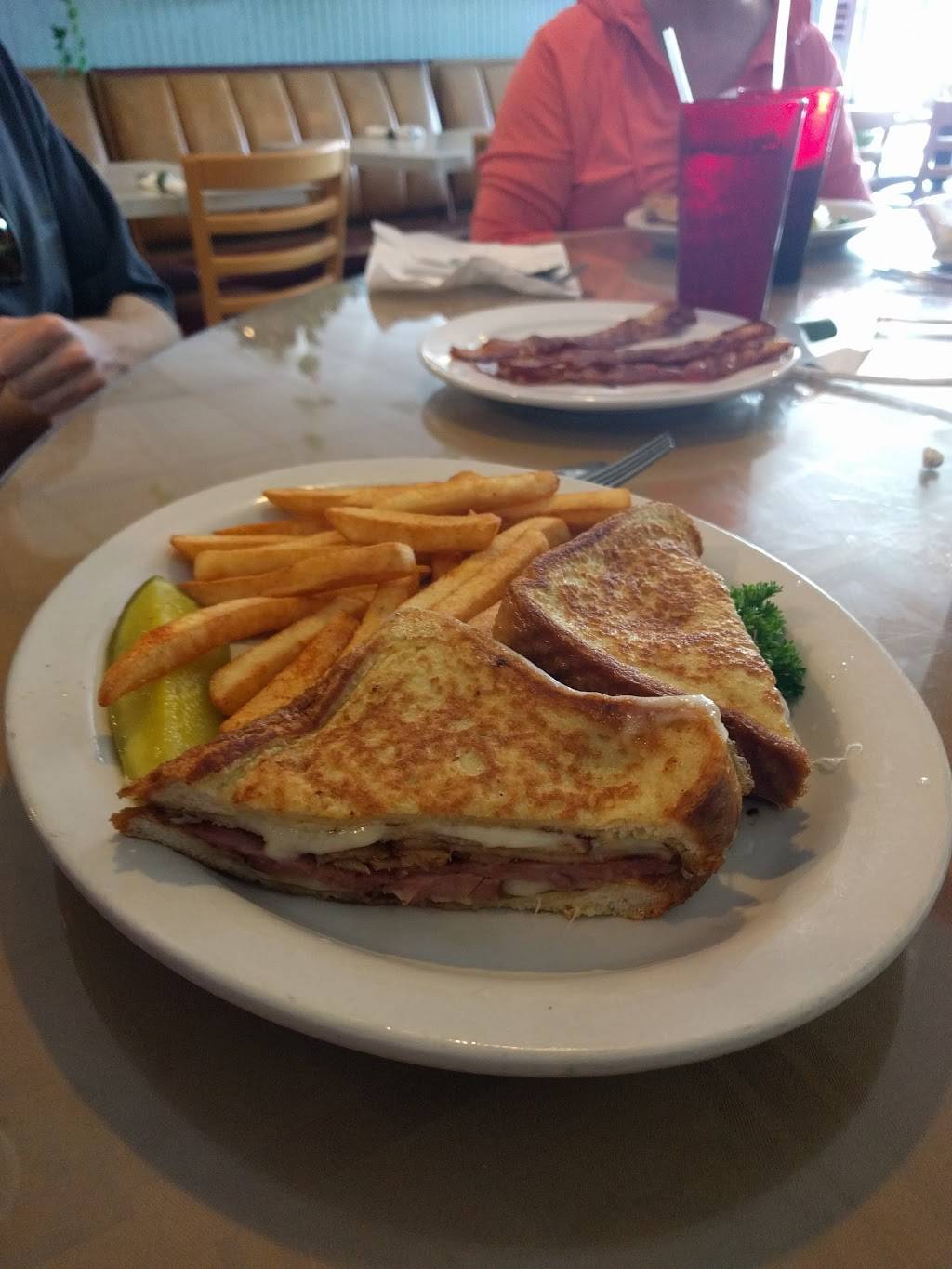 Jans Cafe | restaurant | 4944 10th Ave N, Greenacres, FL 33463, USA | 5615087043 OR +1 561-508-7043