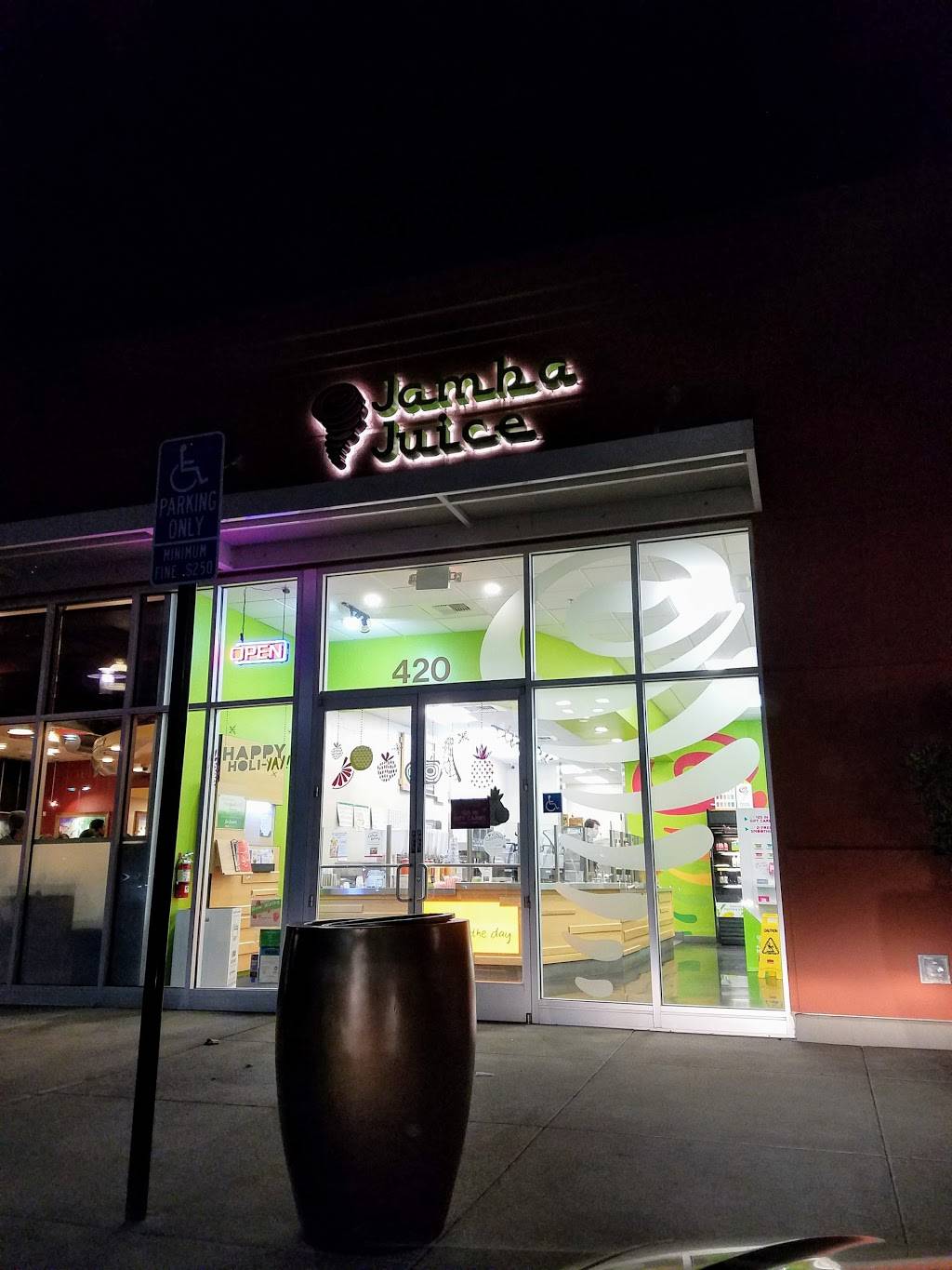 Jamba Juice Pleasanton Gateway | restaurant | 6770 Bernal Ave, Pleasanton, CA 94566, USA | 9254250599 OR +1 925-425-0599