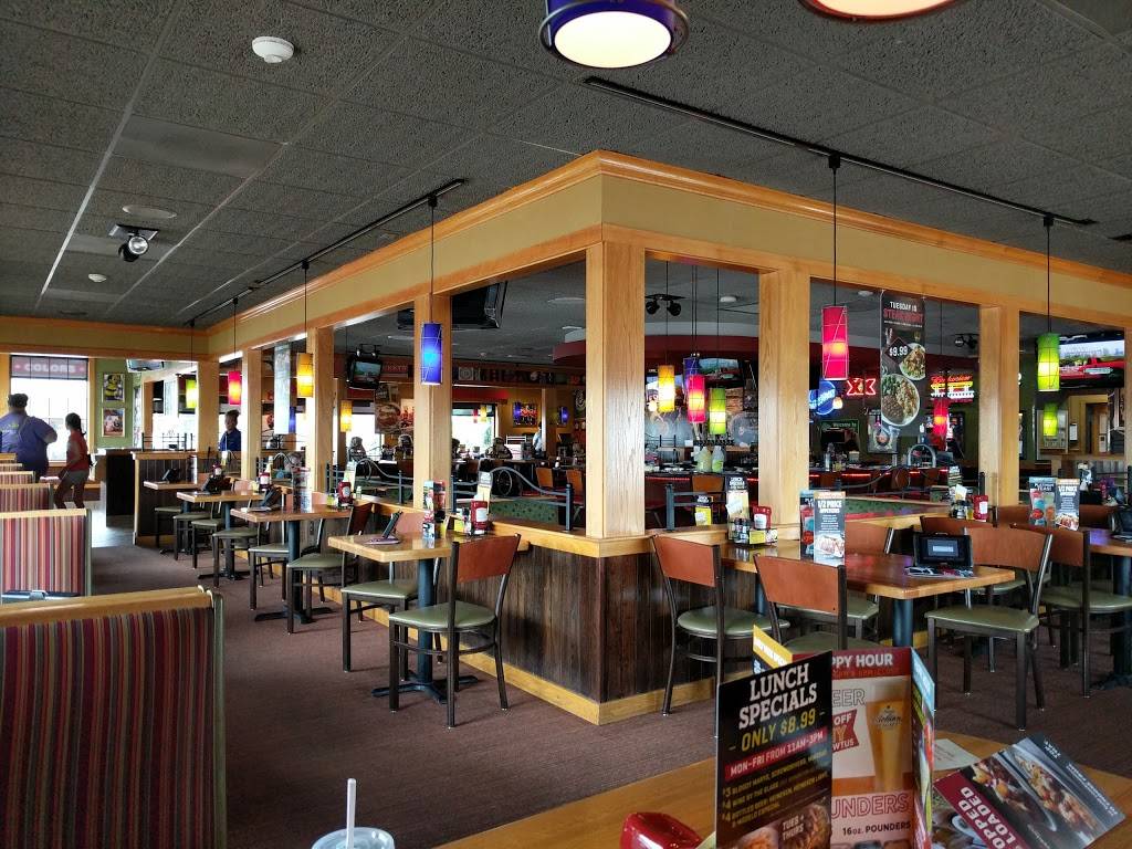 Applebees Grill + Bar | restaurant | 2201 Coulee Rd, Hudson, WI 54016, USA | 7153770741 OR +1 715-377-0741