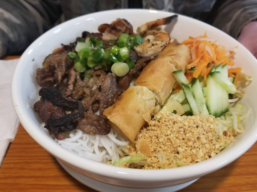 Pho Saigon | restaurant | 10534 W Greenfield Ave, West Allis, WI 53214, USA | 4148289698 OR +1 414-828-9698