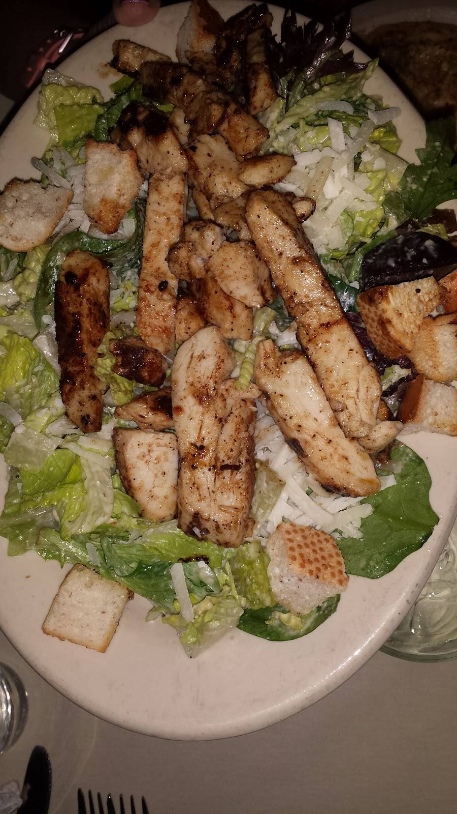 Farinas Winery | restaurant | 420 S Main St, Grapevine, TX 76051, USA | 8174429095 OR +1 817-442-9095