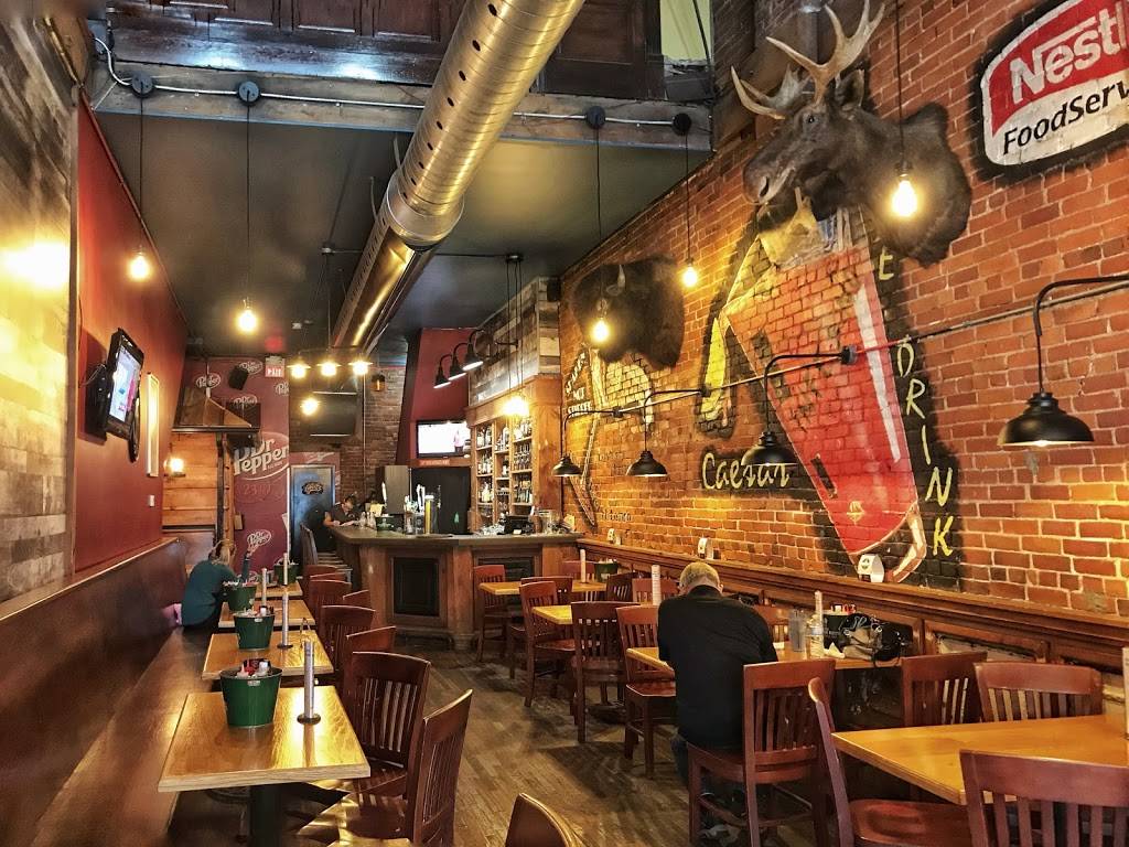 Crave Family Grill & Pub | restaurant | 26 Erie St N, Leamington, ON N8H 2Z2, Canada | 5193220032 OR +1 519-322-0032