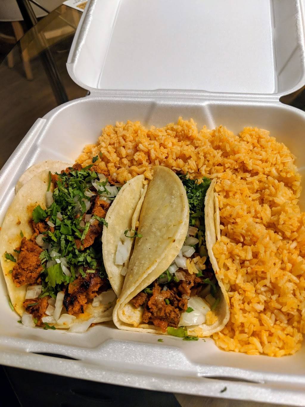 Apache Taco Shop | restaurant | 2521 S Fort Apache Rd, Las Vegas, NV 89117, USA | 7022282025 OR +1 702-228-2025