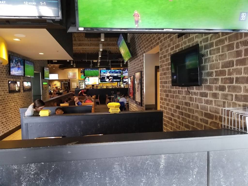 Buffalo Wild Wings | meal takeaway | 7425 N Academy Blvd, Colorado Springs, CO 80920, USA | 7195949464 OR +1 719-594-9464