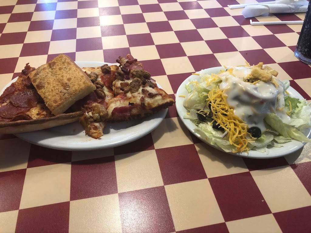 Pizza Hut | meal takeaway | 15210 SE 37th St, Bellevue, WA 98006, USA | 4257467800 OR +1 425-746-7800