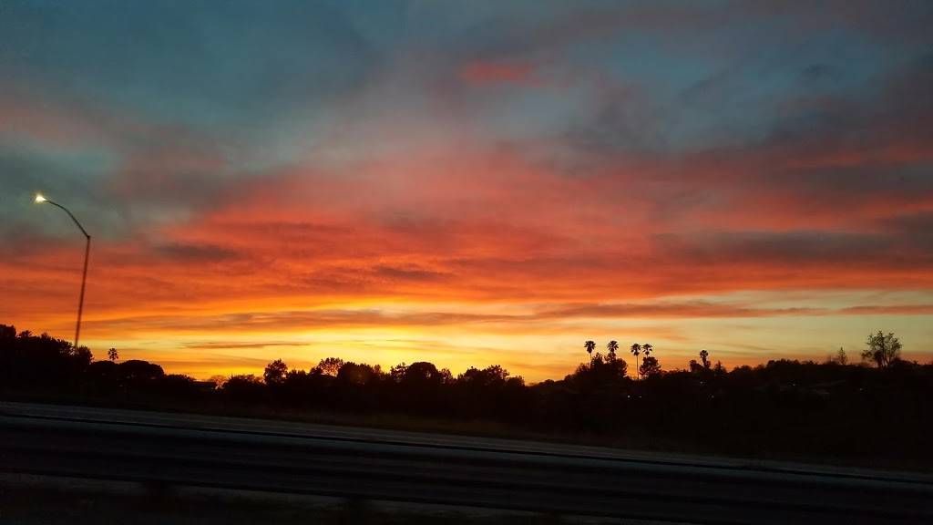 Starbucks | cafe | 561 New Los Angeles Ave, Moorpark, CA 93021, USA | 8055529431 OR +1 805-552-9431