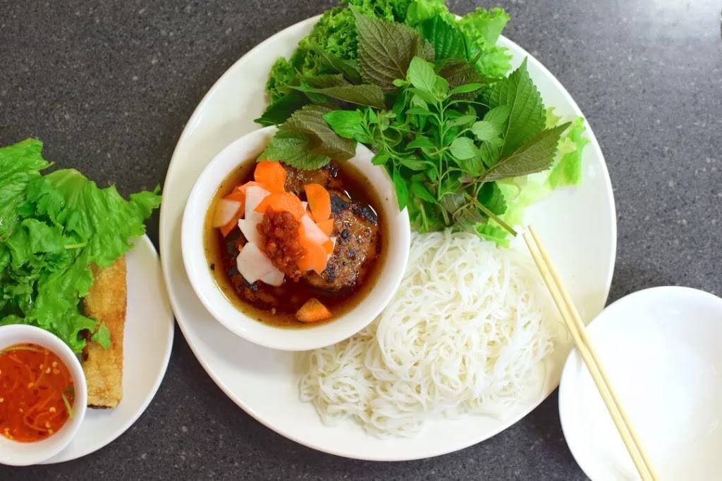 Pho Delicious | restaurant | 2780 Hwy 7 Unit 105, Concord, ON L4K 3R9, Canada | 9056698868 OR +1 905-669-8868