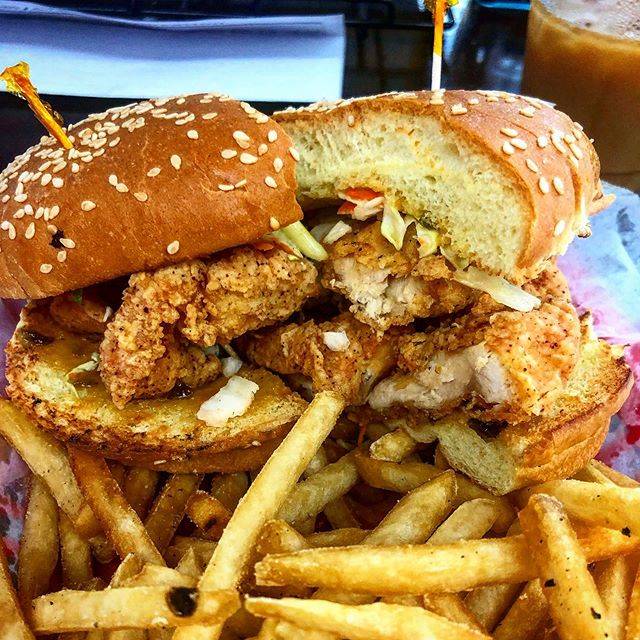 Chaps Chicken | restaurant | 206 Harrison Ave c, New Orleans, LA 70124, USA | 5043715546 OR +1 504-371-5546