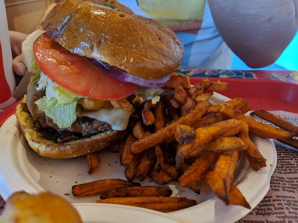 Fish & Chips-Sausalito | restaurant | 817 Bridgeway, Sausalito, CA 94965, USA | 4153322622 OR +1 415-332-2622