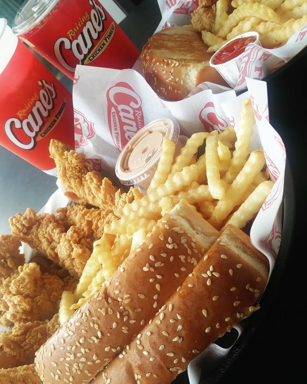 Raising Canes Chicken Fingers | meal takeaway | 26801 Aliso Creek Rd, Aliso Viejo, CA 92656, USA | 9494480241 OR +1 949-448-0241