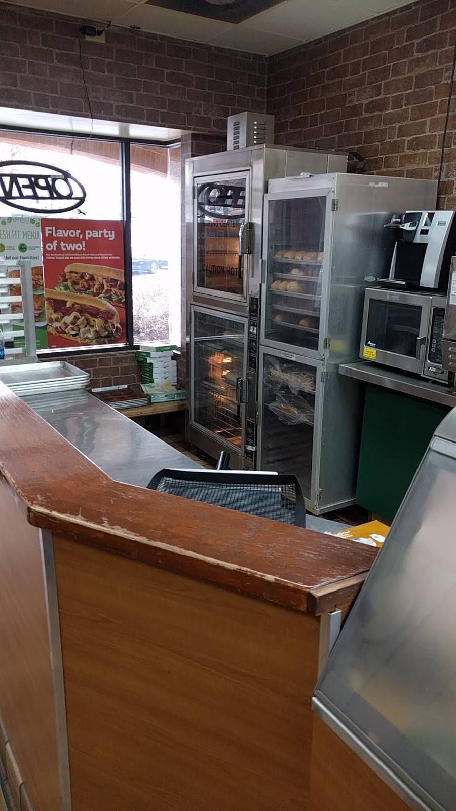 Subway | restaurant | 2090 Dunwoody Club Dr, Sandy Springs, GA 30350, USA | 7703996225 OR +1 770-399-6225