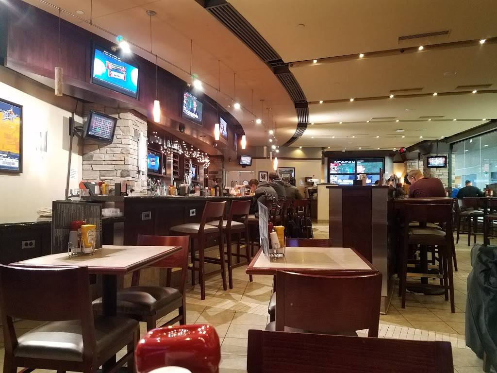 Champps Americana | restaurant | North Terminal, across from Gates D6/D8, W G Rogell Dr, Detroit, MI 48242, USA | 7342471107 OR +1 734-247-1107