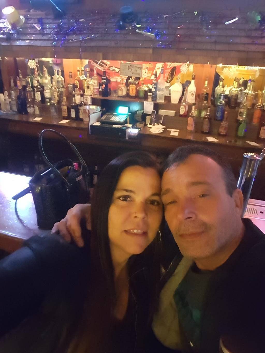 White Crown Cafe | restaurant | 2528 9th St SW, Canton, OH 44710, USA | 3304540656 OR +1 330-454-0656