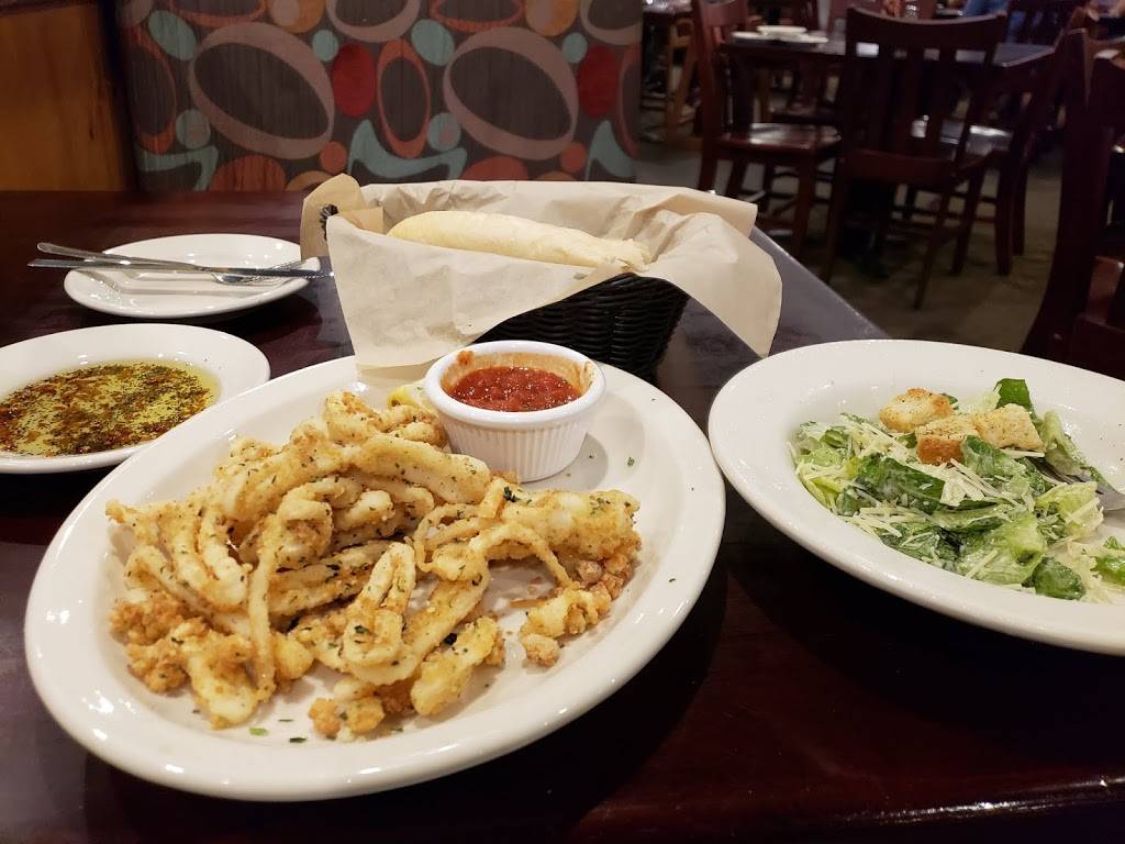 Johnny Carinos Sunland Park Drive | restaurant | 675 Sunland Park Dr, El Paso, TX 79912, USA | 9155817042 OR +1 915-581-7042
