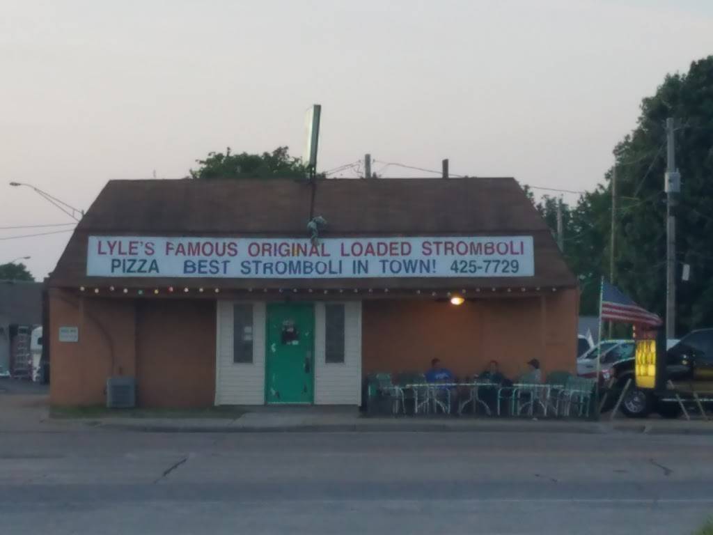 Lyles Sportszone Pizza & Pub | night club | 4718, 1404 E Morgan Ave, Evansville, IN 47711, USA | 8124257729 OR +1 812-425-7729