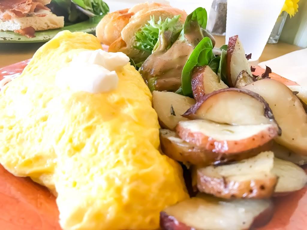 Yellow Vase | bakery | 1805 S Catalina Ave, Redondo Beach, CA 90277, USA | 3103730013 OR +1 310-373-0013