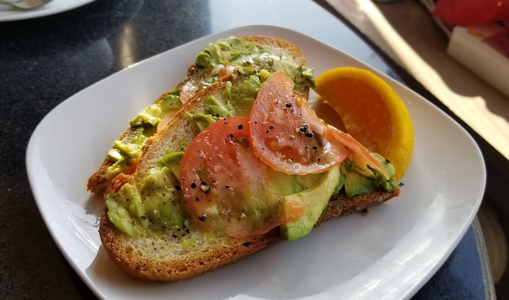 Cafe Avellino | restaurant | 242 Humphrey St, Swampscott, MA 01907, USA | 7815844435 OR +1 781-584-4435