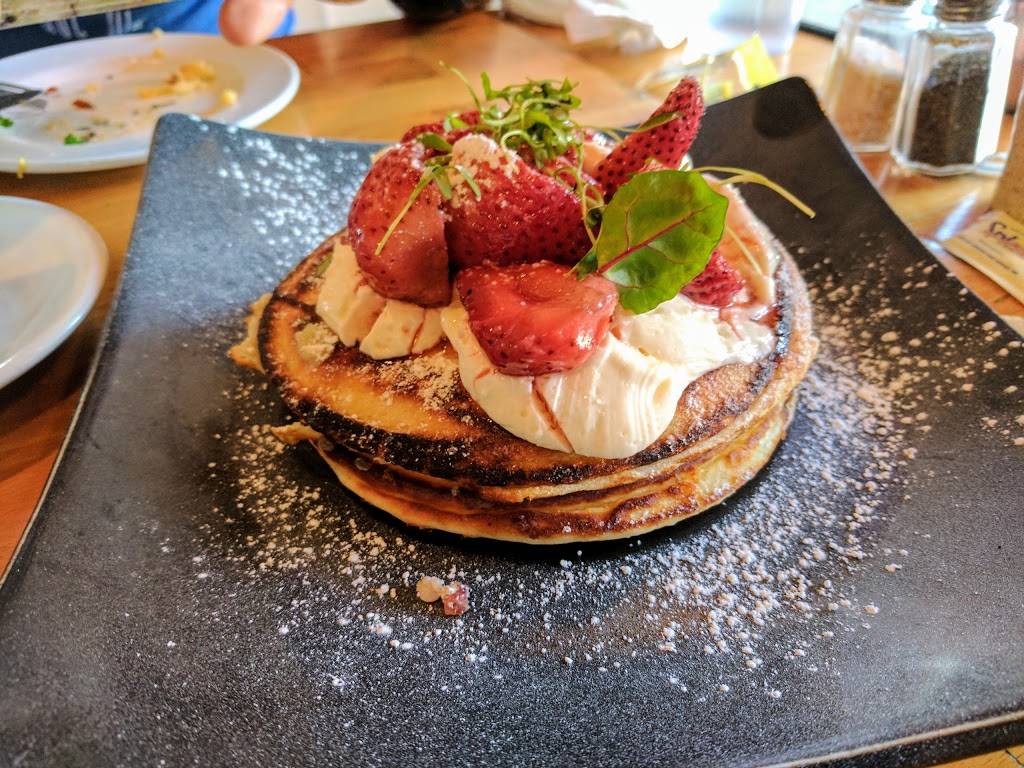 Joshs Deli | restaurant | 9517 Harding Ave, Surfside, FL 33154, USA | 3053978494 OR +1 305-397-8494