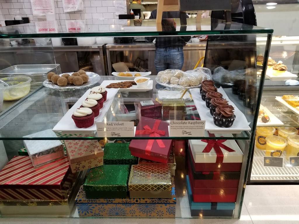 Desi District | restaurant | 6451 Riverside Dr #100, Irving, TX 75039, USA | 9729134730 OR +1 972-913-4730