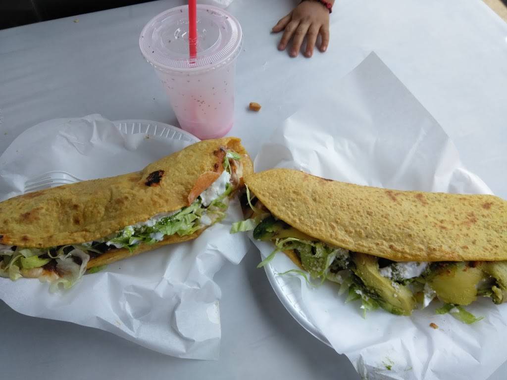 Acajutla | restaurant | 608 E 59th St, Los Angeles, CA 90001, USA | 3232325410 OR +1 323-232-5410