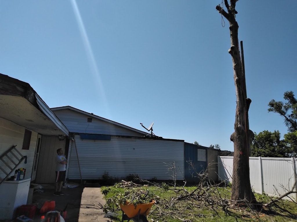 Midway Grocery | meal takeaway | 57901 M-51, Decatur, MI 49045, USA | 2697835412 OR +1 269-783-5412