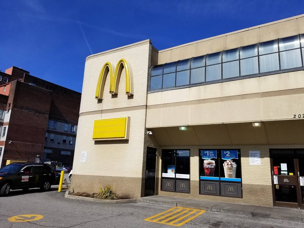 McDonalds | cafe | 207 W Broadway, Louisville, KY 40202, USA | 5025844773 OR +1 502-584-4773