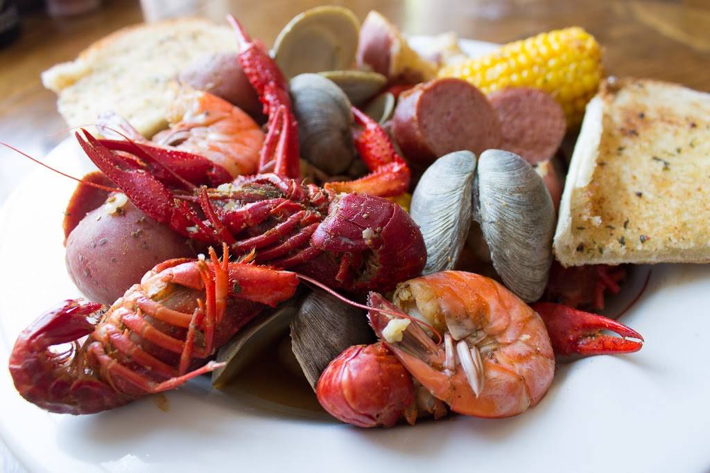 Hymans Seafood | restaurant | 215 Meeting St, Charleston, SC 29401, USA | 8437236000 OR +1 843-723-6000