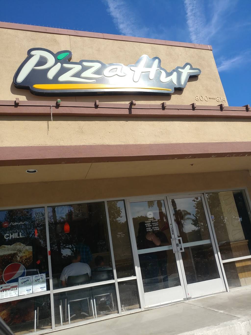 Pizza Hut | meal takeaway | 820 N Ventura Rd, Oxnard, CA 93030, USA | 8054858121 OR +1 805-485-8121