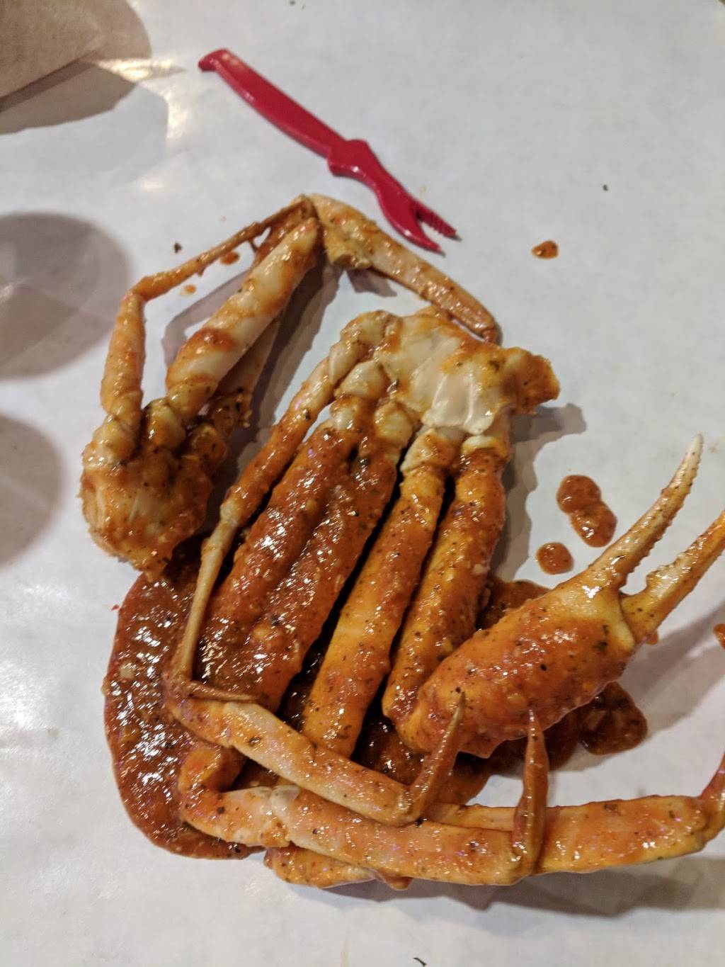 The Blazin Crab | restaurant | 345 W Pearl Ave Ste 140, Redlands, CA 92374, USA | 9093355000 OR +1 909-335-5000