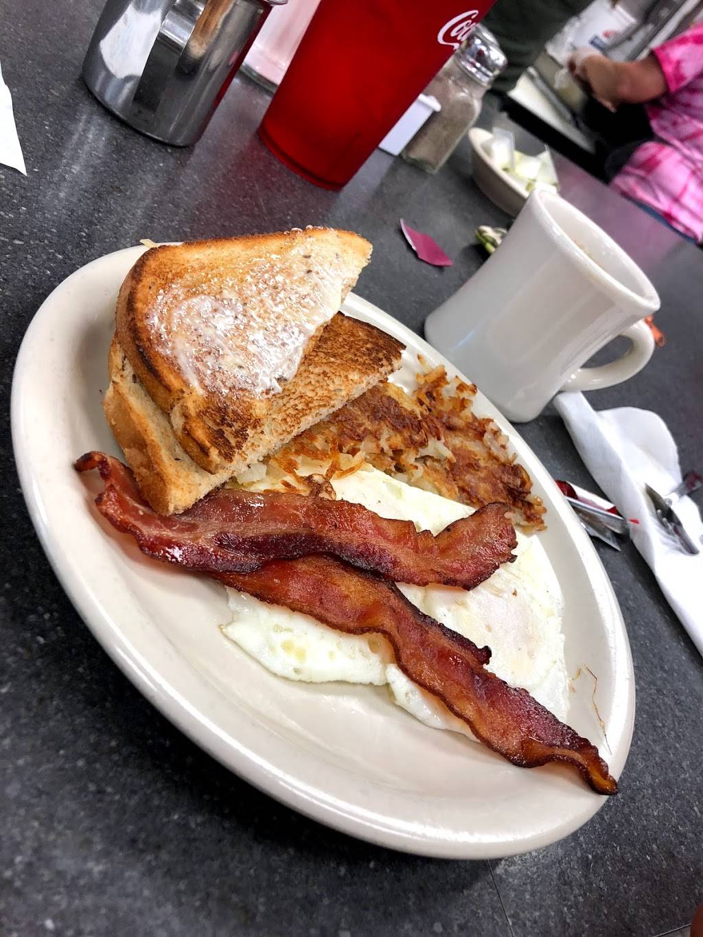 Southern Coney And Breakfast | restaurant | 70 Pope Ave, Hilton Head Island, SC 29928, USA | 8436892447 OR +1 843-689-2447
