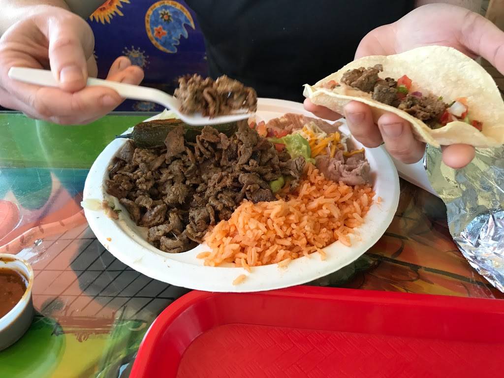 Fast Burrito | restaurant | 940 E 1st St, Port Angeles, WA 98362, USA | 3604579272 OR +1 360-457-9272