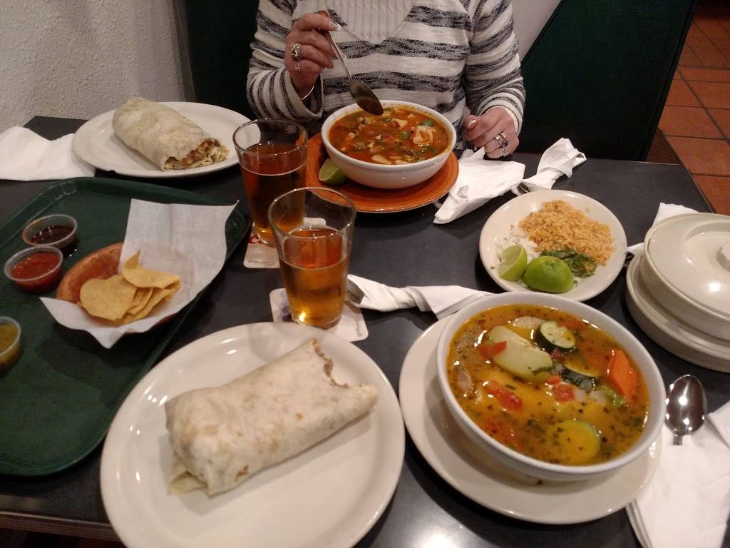 Chelinos | restaurant | 1079 4th St, Santa Rosa, CA 95404, USA | 7075717478 OR +1 707-571-7478