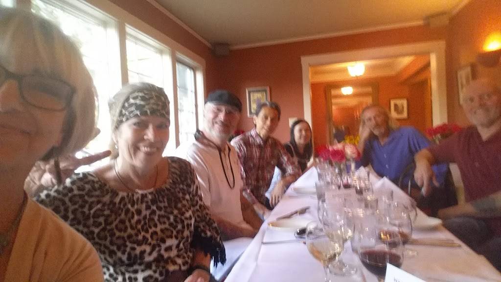 Cottage Inn Restaurant | restaurant | 450 W Van Buren, Eureka Springs, AR 72632, USA | 4792535282 OR +1 479-253-5282