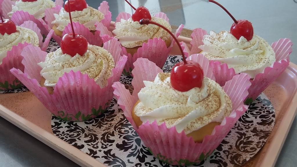 The kitty store & bakery | bakery | 1332 w23rd st, Independence, MO 64050, USA | 8167854189 OR +1 816-785-4189