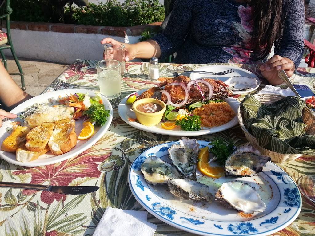 Poco Cielo Restaurant | restaurant | Carretera Libre Tijuana-Ensenada Km 59, La Misión, 22711 La Fonda, B.C., Mexico | 016461550606 OR +52 646 155 0606