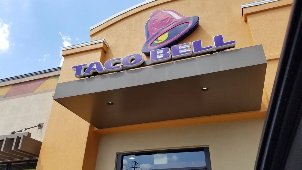 Taco Bell | meal takeaway | 1710 Troy Rd, Edwardsville, IL 62025, USA | 6186920744 OR +1 618-692-0744