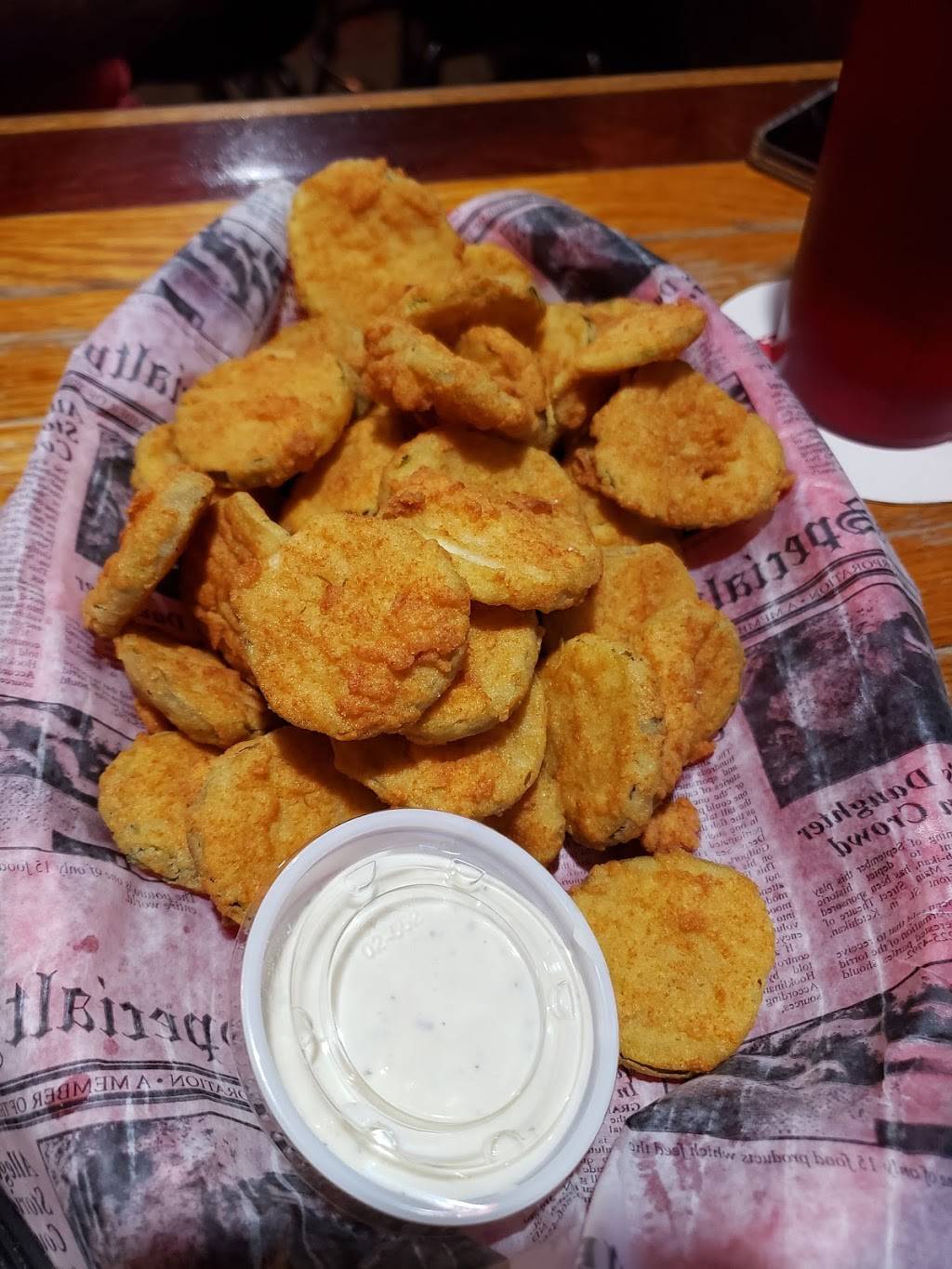 The Loft Bar & Grill | restaurant | 10131 N Citrus Ave, Crystal River, FL 34428, USA | 3525644100 OR +1 352-564-4100